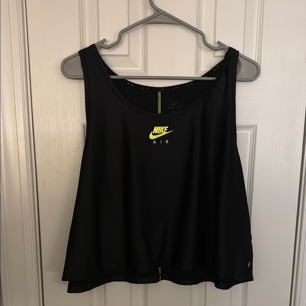 Nike Black and Yellow Crop Tank Top Relaxed Fit